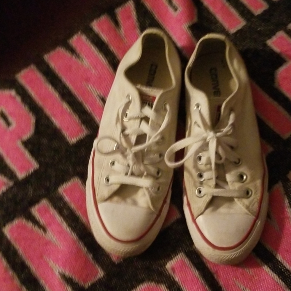 Converse sneakers white size 5